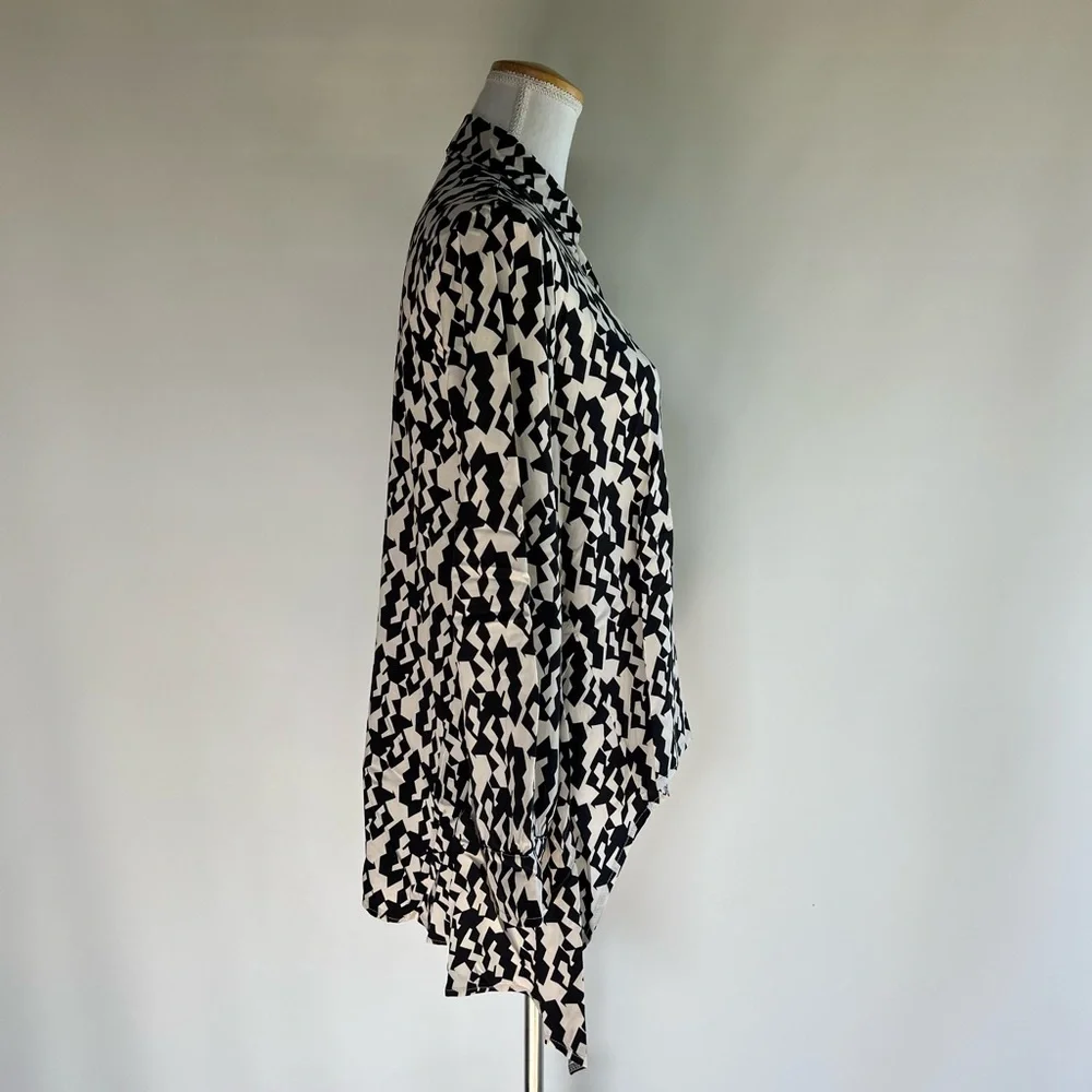 Ale Italian Made Asymmetrical Hem Button Down Top - sz M - Picture 4 of 6